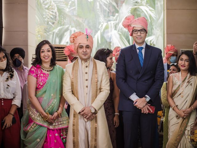 Ruchi and Deepak&apos;s wedding in Gurgaon, Delhi NCR 12