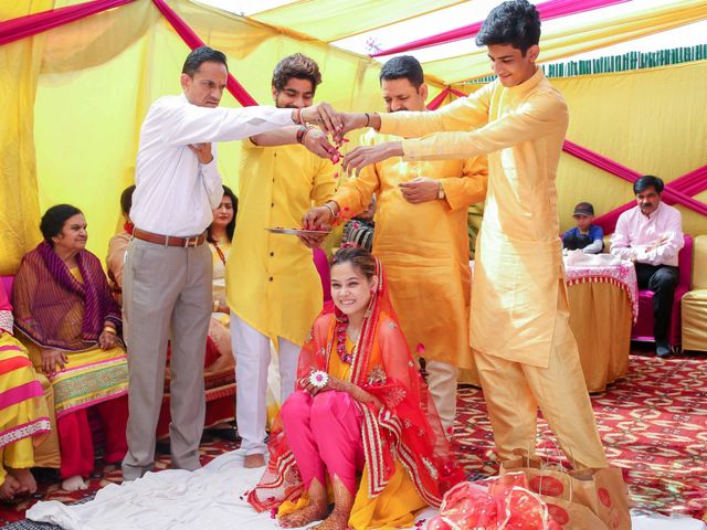 Nikita and Ayush&apos;s wedding in West Delhi, Delhi NCR 10
