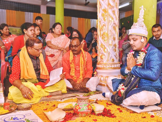 Abhimanyu and Ankita&apos;s wedding in Nagaon, Assam 45