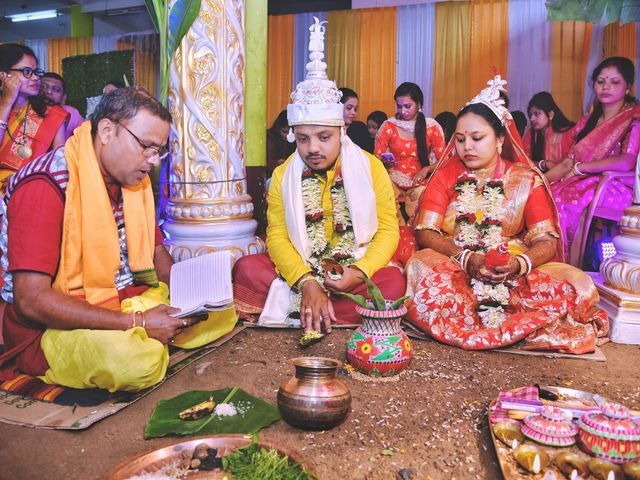 Abhimanyu and Ankita&apos;s wedding in Nagaon, Assam 74