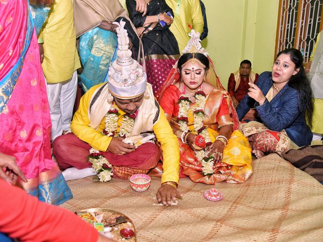Abhimanyu and Ankita&apos;s wedding in Nagaon, Assam 79