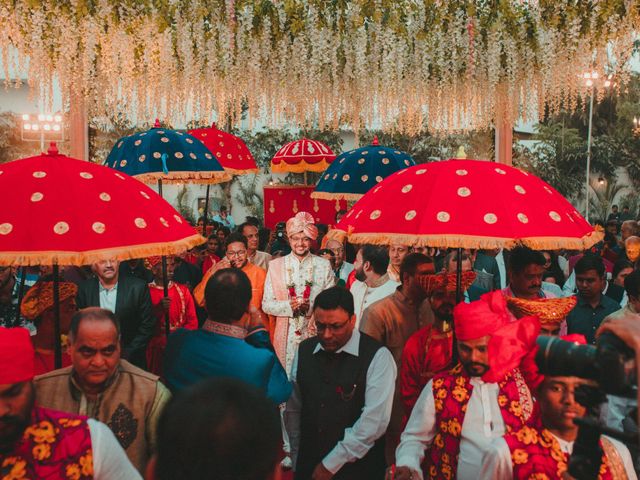 Nancy and Samarth&apos;s wedding in Vadodara, Gujarat 34