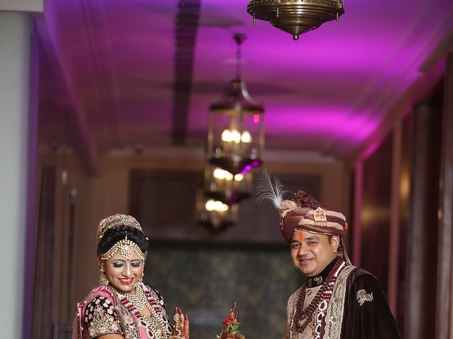 Ritika and Nikhil&apos;s wedding in Varanasi, Uttar Pradesh 23