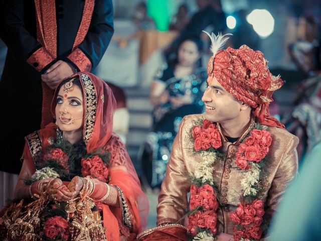 Sonika and Gaurav&apos;s wedding in Lucknow, Uttar Pradesh 35