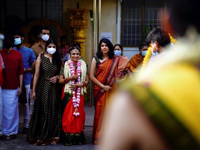 Bharat and Meera&apos;s wedding in Chennai, Tamil Nadu 30