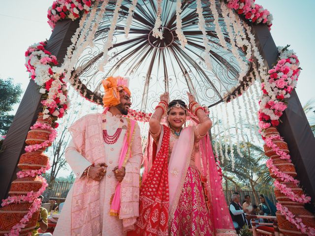 Abha and Akshay&apos;s wedding in Raigad, Maharashtra 60