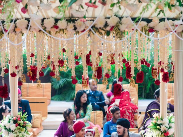 Mansi and Harneet's wedding in South Delhi, Delhi NCR 15