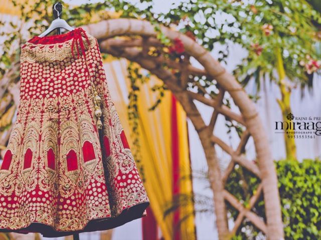 Dhruv and Mayuri&apos;s wedding in Bulandshahr, Uttar Pradesh 24