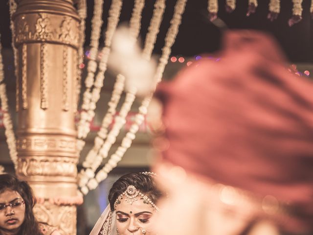 Pankaj and Heena's wedding in Vadodara, Gujarat 22