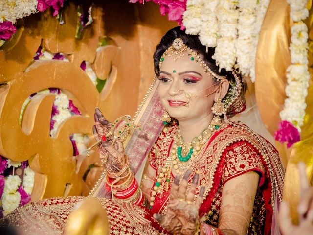 Pankaj and Heena's wedding in Vadodara, Gujarat 27