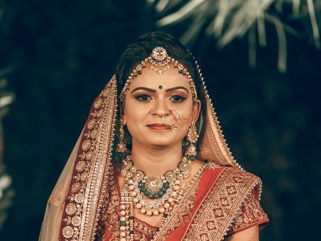 Pankaj and Heena's wedding in Vadodara, Gujarat 10