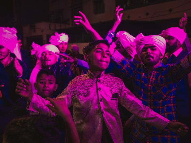 Pankaj and Heena's wedding in Vadodara, Gujarat 35