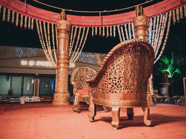 Pankaj and Heena's wedding in Vadodara, Gujarat 39