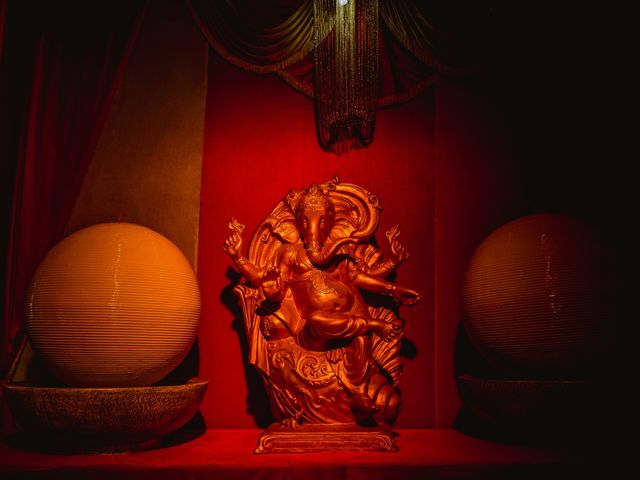 Pankaj and Heena's wedding in Vadodara, Gujarat 43