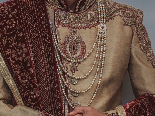 Pankaj and Heena's wedding in Vadodara, Gujarat 16