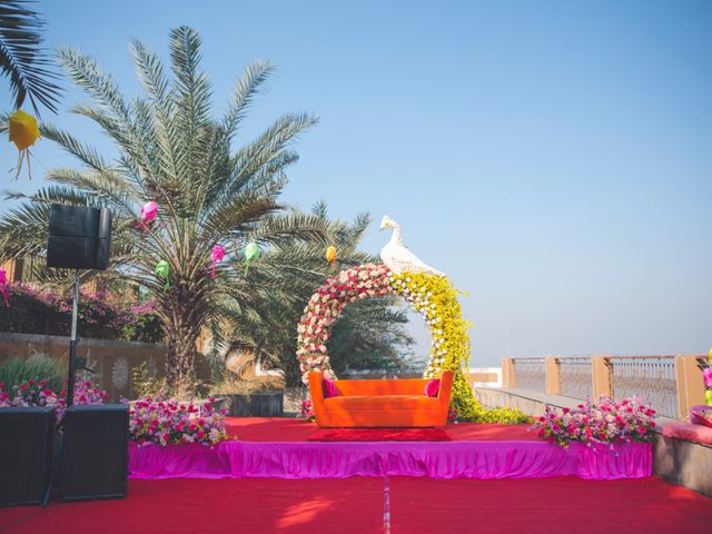 Nilisha and Rahul's wedding in Surat, Gujarat 4
