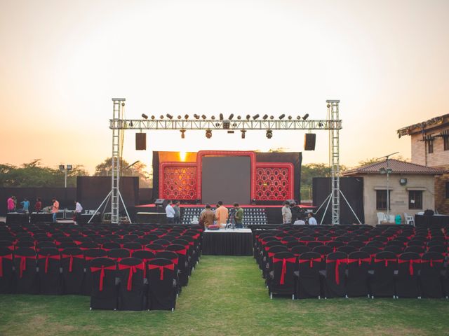 Nilisha and Rahul's wedding in Surat, Gujarat 11