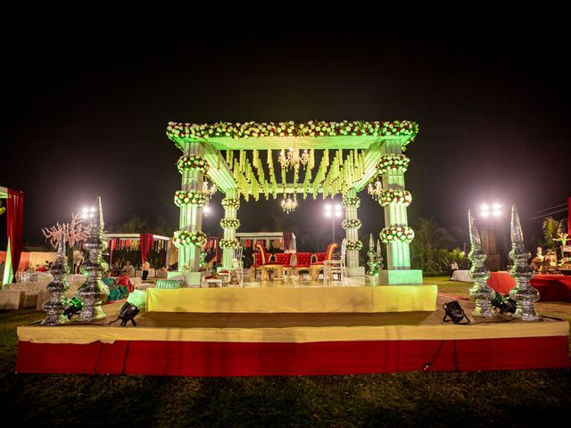 Urmi and Hitesh&apos;s wedding in Bharuch, Gujarat 42