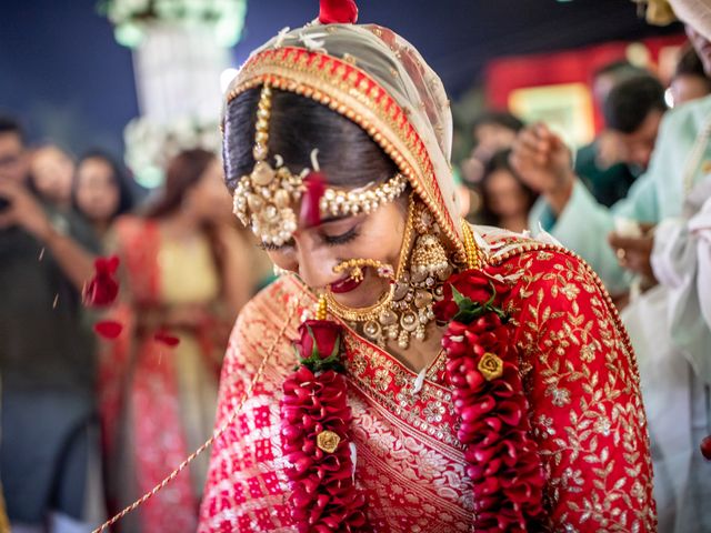 Urmi and Hitesh&apos;s wedding in Bharuch, Gujarat 38