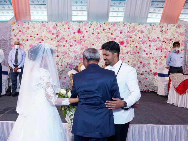 Reena and Vivek&apos;s wedding in Bangalore, Karnataka 4