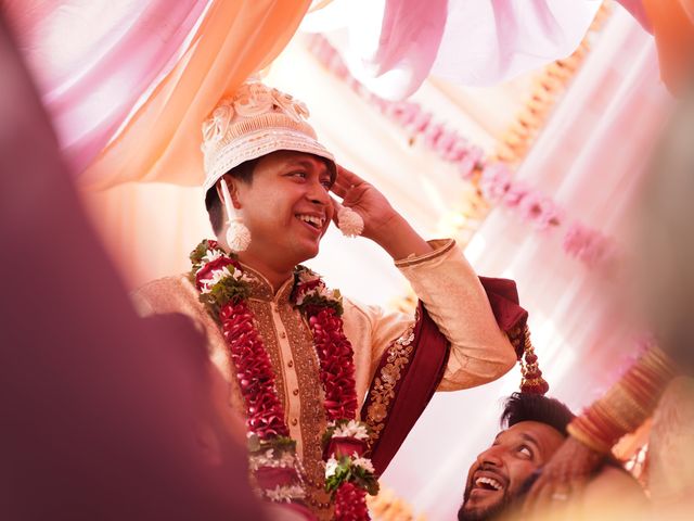 Sonia and Sarang&apos;s wedding in Mumbai, Maharashtra 18