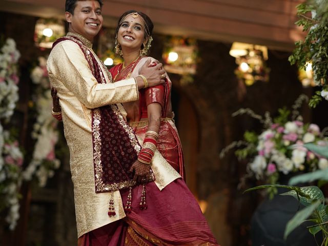 Sonia and Sarang&apos;s wedding in Mumbai, Maharashtra 23