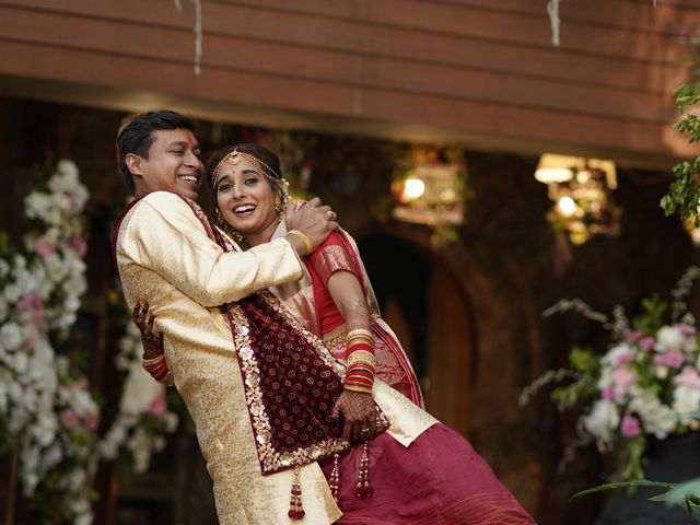 Sonia and Sarang&apos;s wedding in Mumbai, Maharashtra 24