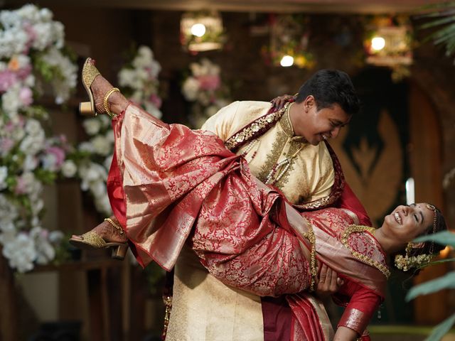 Sonia and Sarang&apos;s wedding in Mumbai, Maharashtra 26