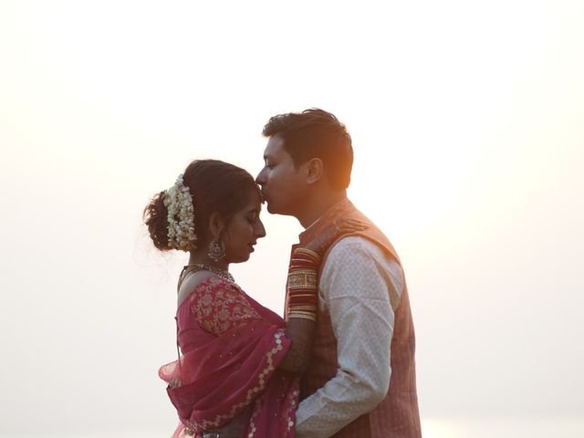 Sonia and Sarang&apos;s wedding in Mumbai, Maharashtra 35