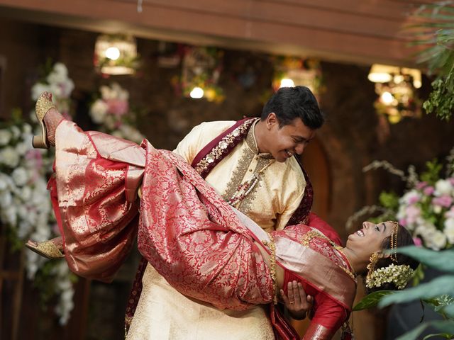 Sonia and Sarang&apos;s wedding in Mumbai, Maharashtra 113