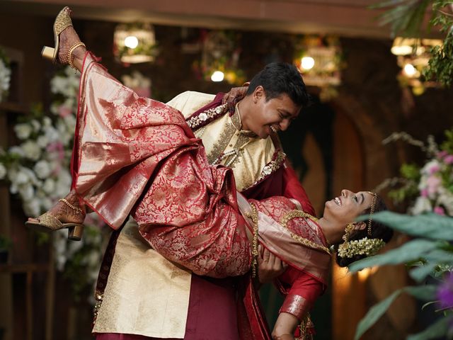 Sonia and Sarang&apos;s wedding in Mumbai, Maharashtra 116