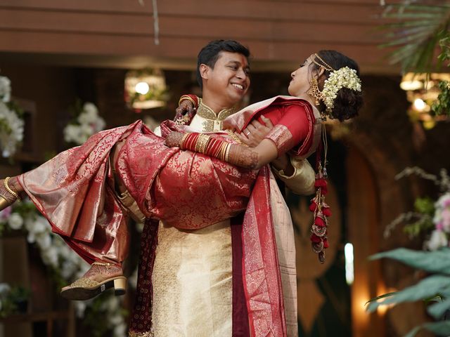 Sonia and Sarang&apos;s wedding in Mumbai, Maharashtra 119