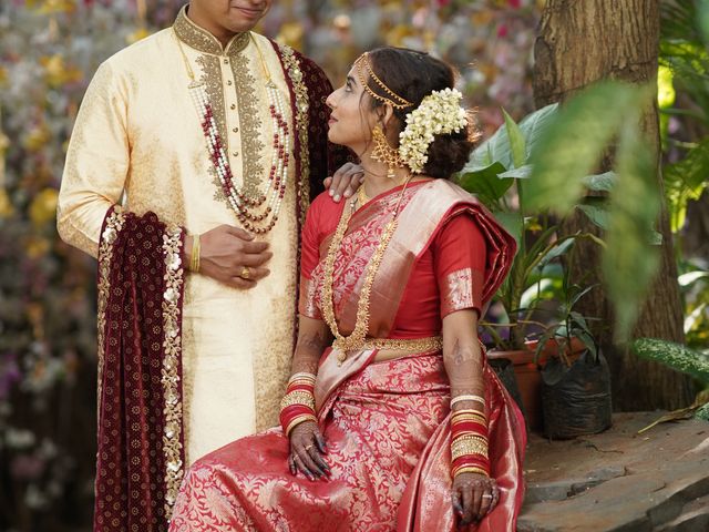 Sonia and Sarang&apos;s wedding in Mumbai, Maharashtra 123