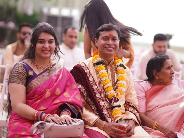 Sonia and Sarang&apos;s wedding in Mumbai, Maharashtra 297