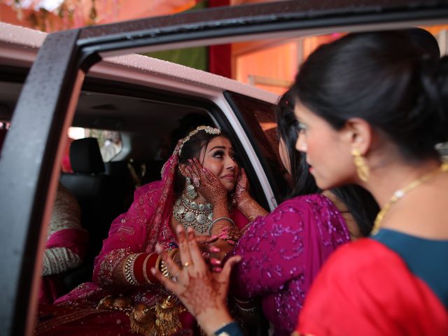 Avineet and Simarpreet&apos;s wedding in Central Delhi, Delhi NCR 74