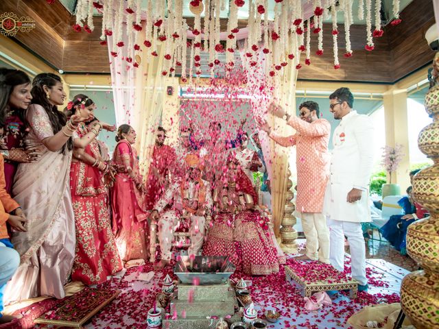 Pinal and Kartik&apos;s wedding in Nashik, Maharashtra 44