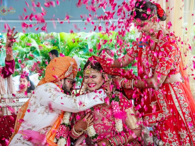 Pinal and Kartik&apos;s wedding in Nashik, Maharashtra 45