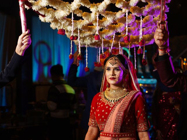 Devyani and Vaibhav&apos;s wedding in Bhopal, Madhya Pradesh 24