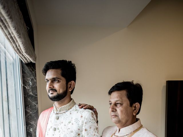 Aditi and Himanshu&apos;s wedding in Pune, Maharashtra 11