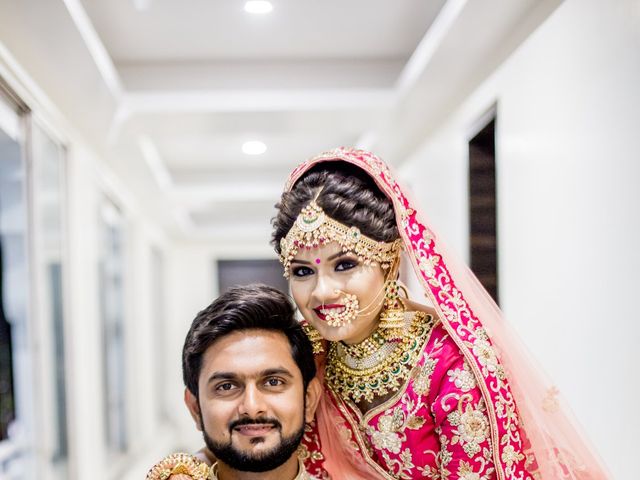Aditi and Himanshu&apos;s wedding in Pune, Maharashtra 18