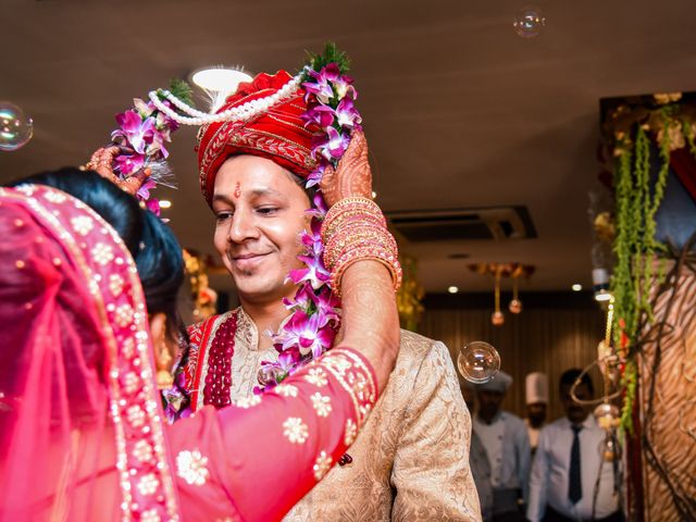 Mandira and Gourav&apos;s wedding in Kolkata, West Bengal 19