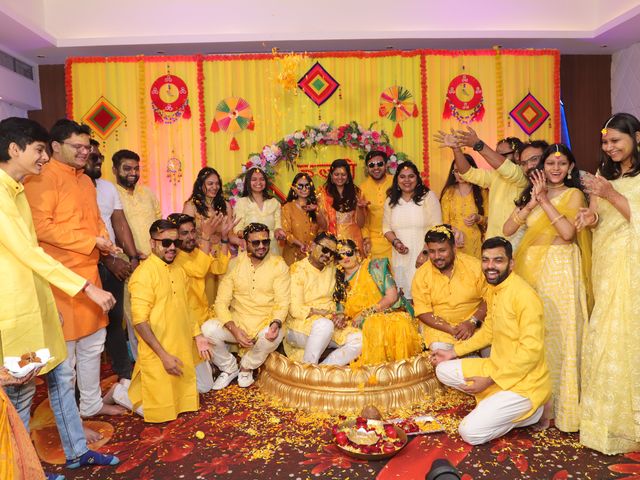 Samruddhi and Ajinkya&apos;s wedding in Pune, Maharashtra 25