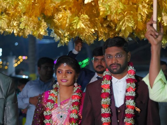 Gomathi and Kavin&apos;s wedding in Erode, Tamil Nadu 38