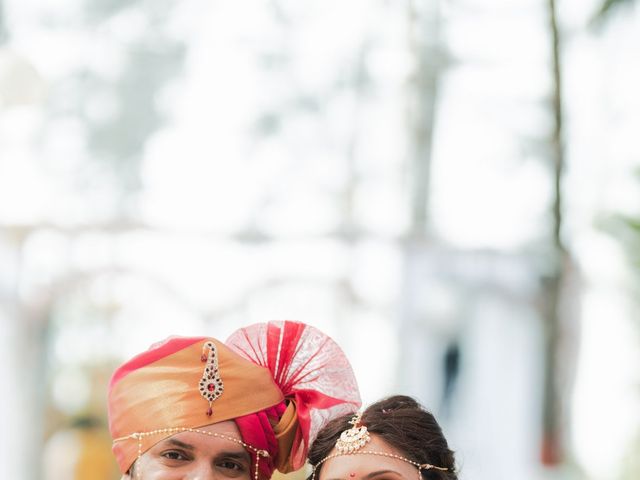 Akshay and Kalyani&apos;s wedding in Raigad, Maharashtra 5