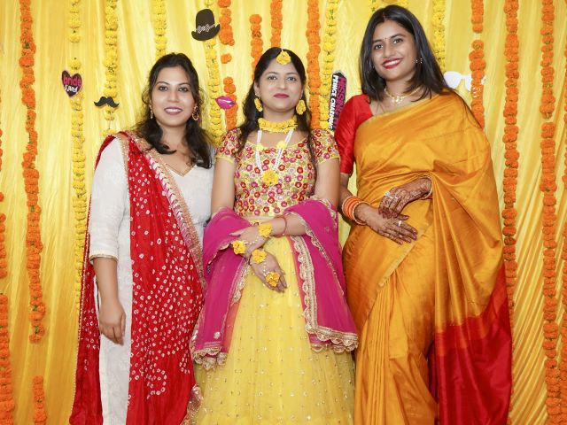 Surabhi and Tushal&apos;s wedding in Lucknow, Uttar Pradesh 44