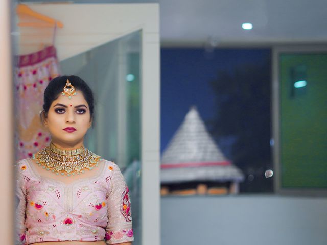 Surabhi and Tushal&apos;s wedding in Lucknow, Uttar Pradesh 101