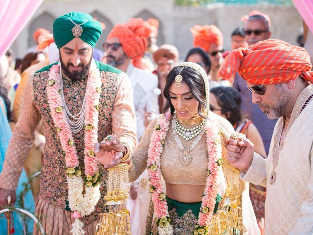 Manali and Amit&apos;s wedding in Jaipur, Rajasthan 24