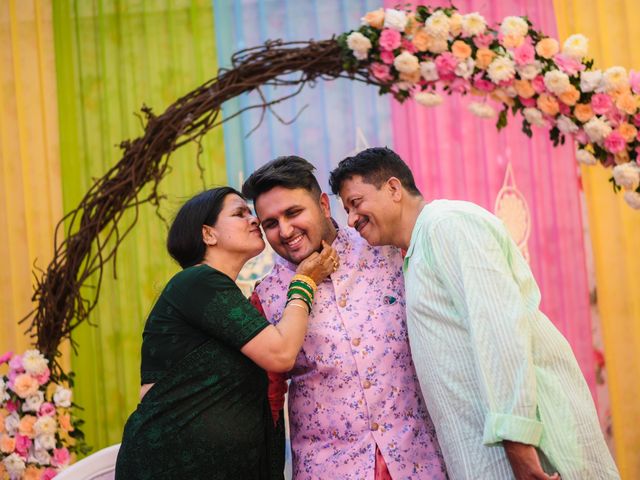 Sumitra and Mitesh&apos;s wedding in Khordha, Odisha 11