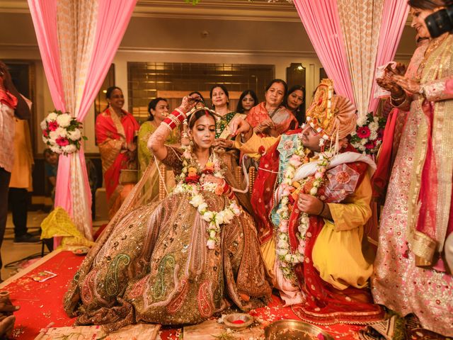 Sumitra and Mitesh&apos;s wedding in Khordha, Odisha 18