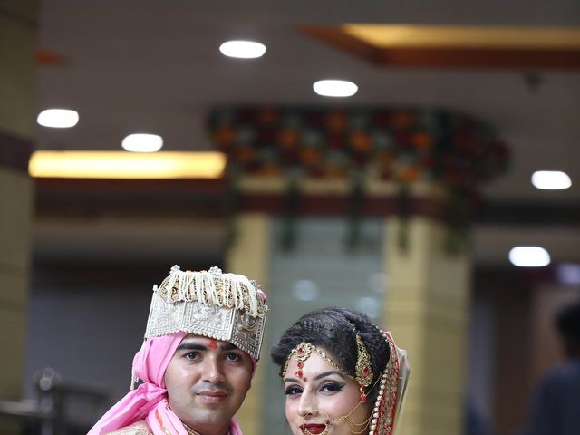 Priyanka and Abhishek&apos;s wedding in Faridabad, Delhi NCR 8